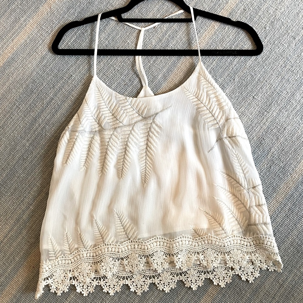 *HP*Lovers&Friends white embroidered palm & bottom floral crochet tank. Size S